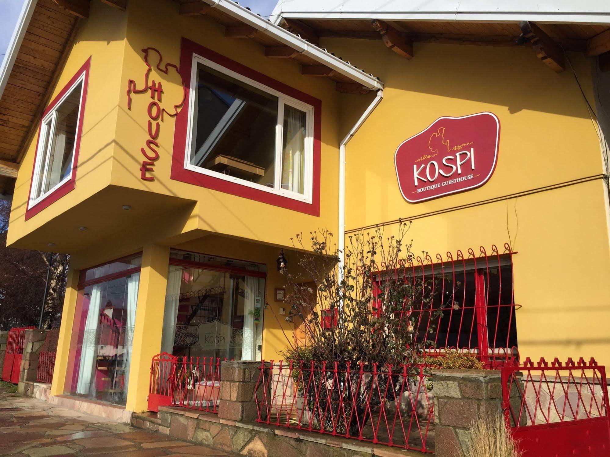 Kospi Boutique Guesthouse San Carlos de Bariloche Ngoại thất bức ảnh